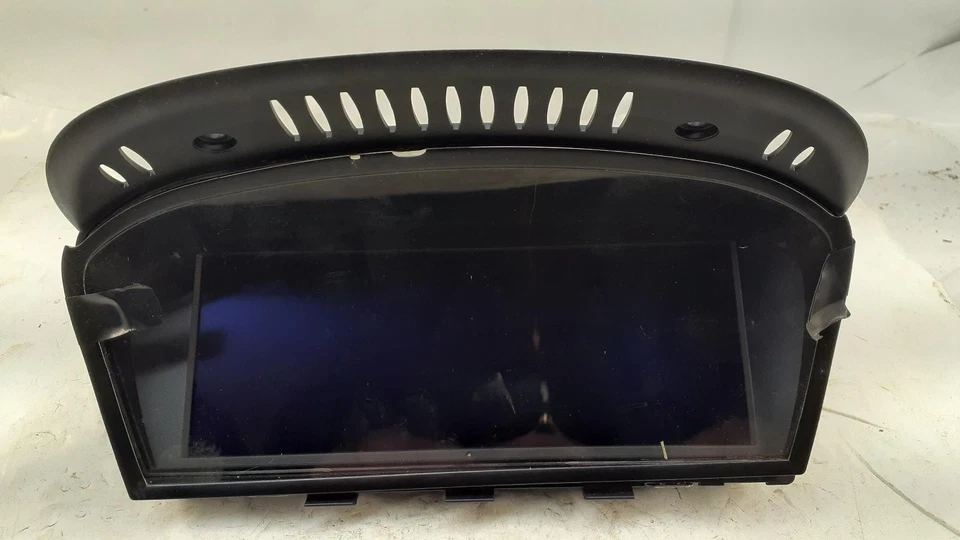 Pantalla de infoentretenimiento usada se adapta a: BMW 535I 2009 pantalla tablero 8,8`` pantalla G Foto 2 de 4