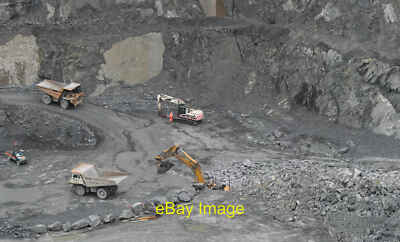Foto 6x4 Dry Rig Steinbruch Foredale nach Sprengung, Verladung gebrochener Silur SL C2011