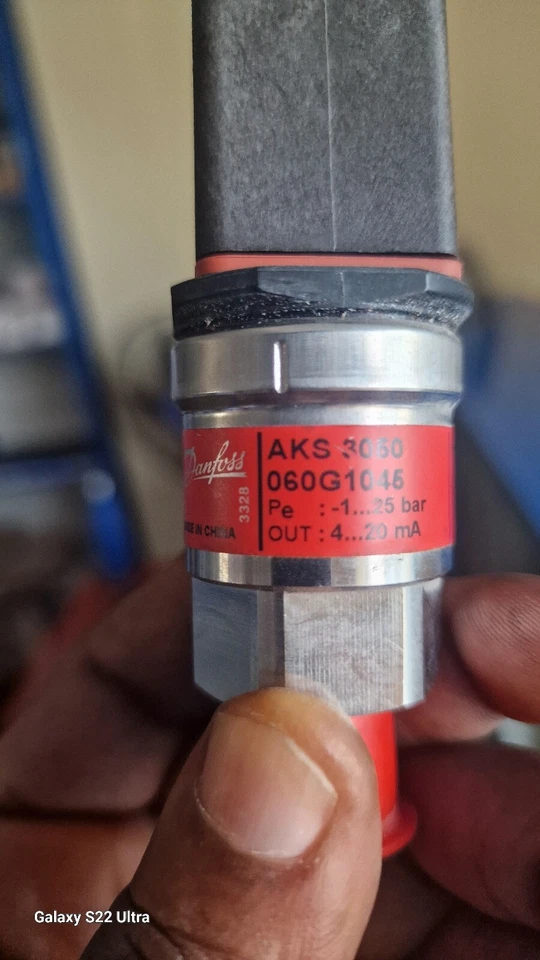 DANFOSS AKS 3060 060G1046 PRESSURE TRANSMITTER - Image 2 of 2
