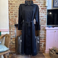 Designer Vintage Burberry’s Rain Mac