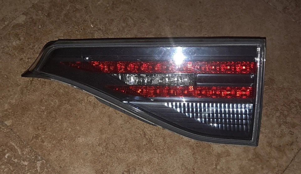 2011-2017 Lexus CT200H Inner Halogen Tail Light Passenger Right 2012 2013 2014 - Image 2 of 4