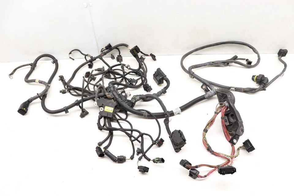 BMW 550I GT XDRIVE 2014-2017 4,4 L - Arnés de cableado del motor 8614674 Foto 4 de 4