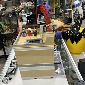 LEGO Creator Expert: Palace Cinema (10232), BUILT - SEE PICS