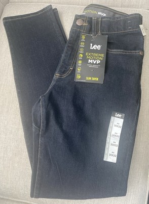 Lee Men's Extreme Motion Slim Fit Taper Jean   30X 32. Rinse Color