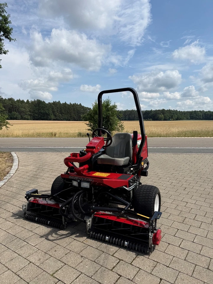 TORO Reelmaster 3100 Sidewinder 3WD Spindelmäher Großflächenmäher - Bild 1 von 4