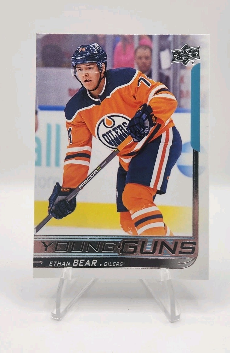 2018-19 Upper Deck Young Guns Ethan Bear #479 Rookie RC
