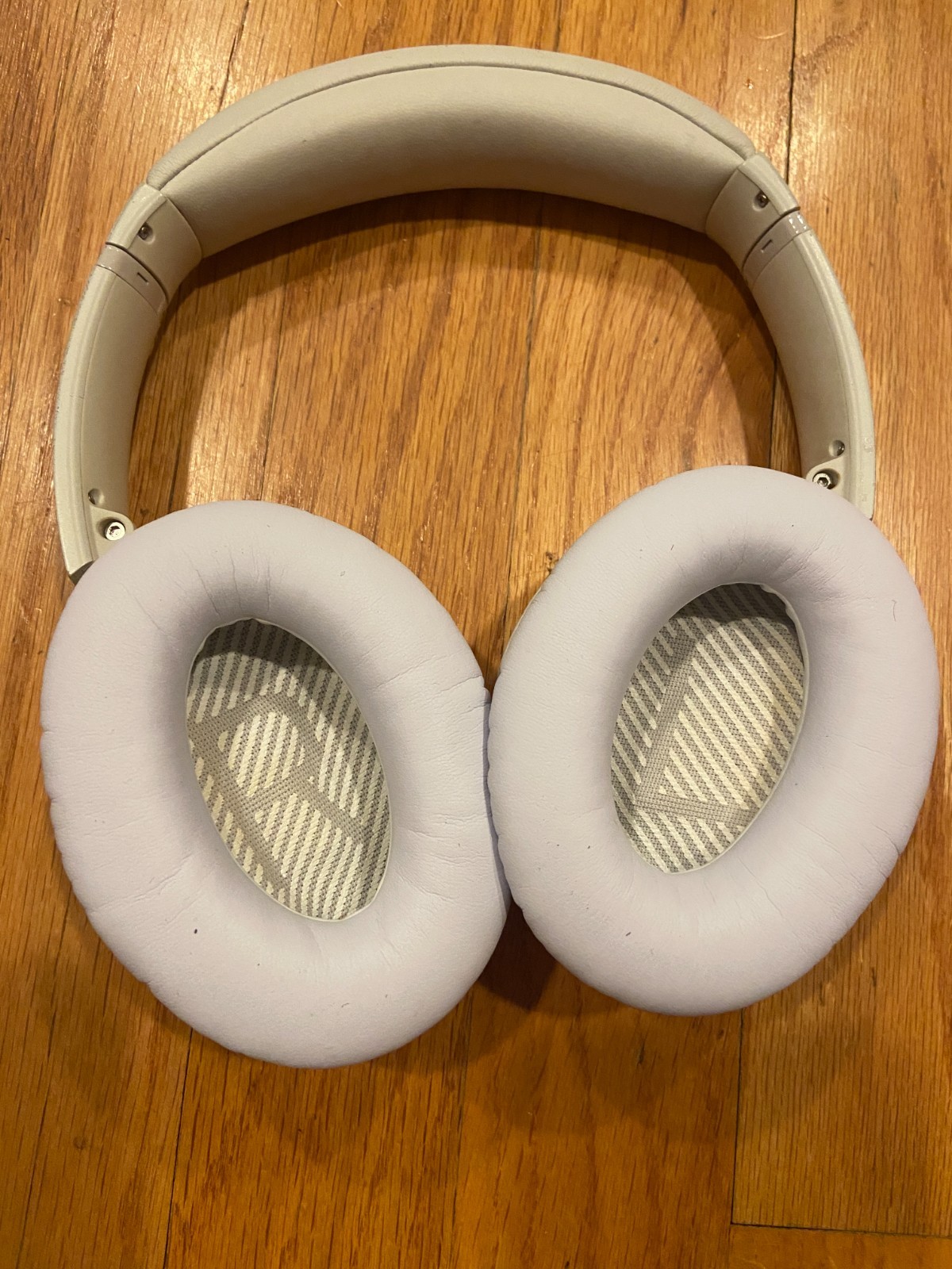 BOSE headphones   qc45    USED    white        4