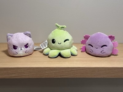 TeeTurtle Reversible White and Purple Axolotl Plush, Mystery Plush Lot Of 3