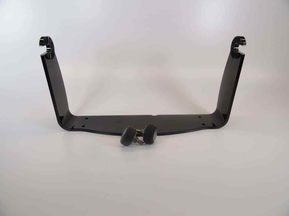 かず  Raymarine E120 & C120 Classic Display Mounting Bracket