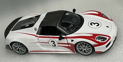 PORSCHE 918 WEISSACH WHITE  1:24  BURAGO RARE FIND 