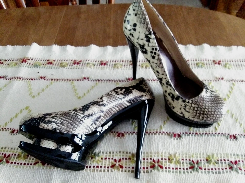 Tacones de plataforma BONNIBEL Stiletto ~ imitación piel de serpiente talla 10 Foto 3 de 3