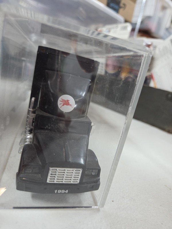 Mobil 1 Racing Semi Truck Trailer Diecast Model w/ Display Case 1994