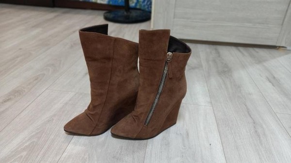Women Giuseppe Zanotti Boots Brown Suede 36