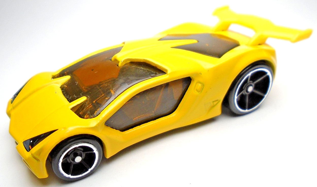 2008 HOT WHEELS HW '08 NEW MODELS IMPAVIDO 1 YELLOW 1:64 DIECAST 2 7/8" RACE CAR