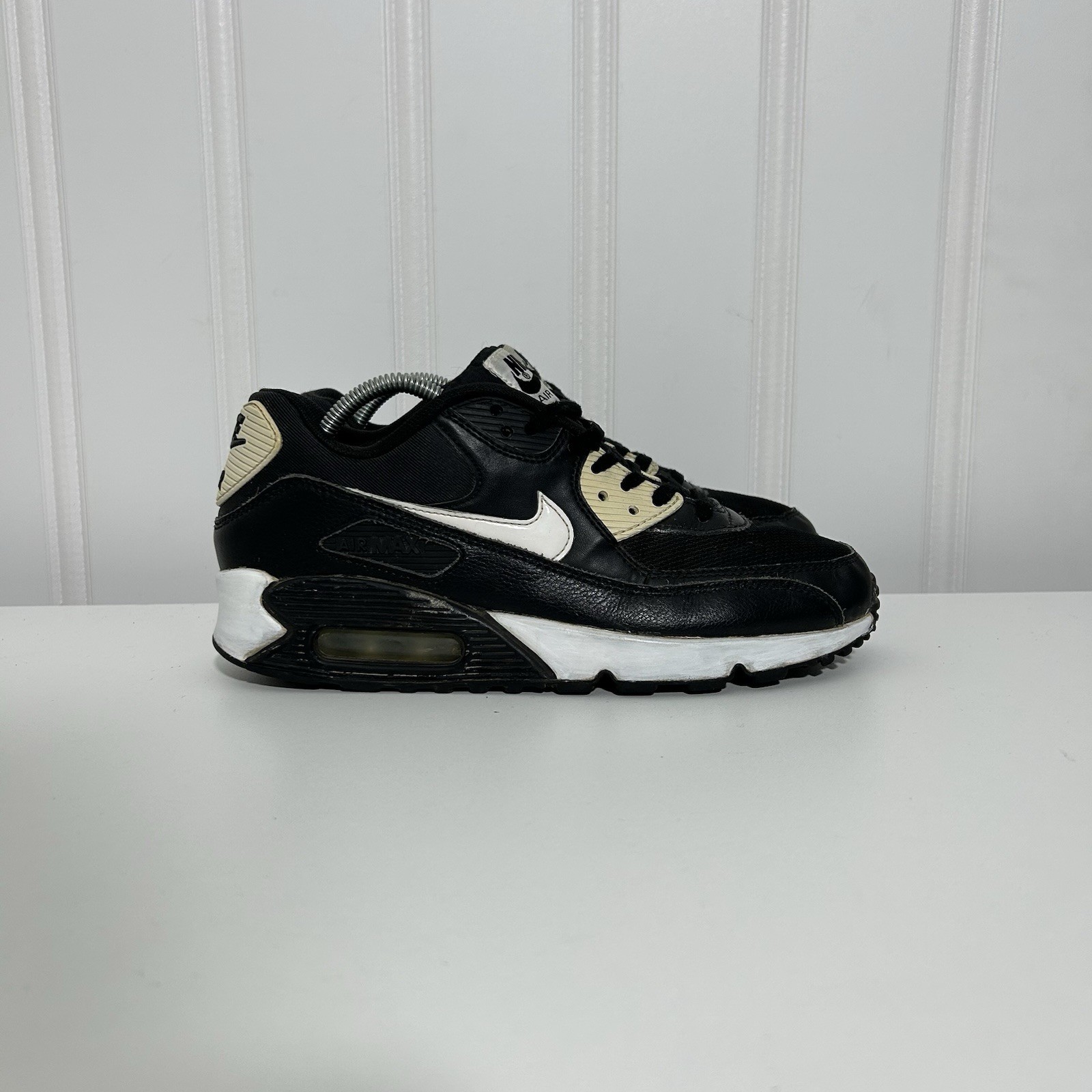 Nike Air Max 90 616730-023 Black White Lace-Up Low Top Sneakers women’s 8