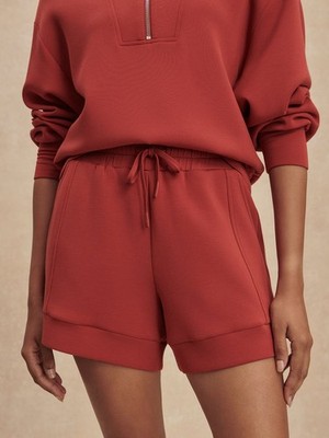 Varley Atrium High-Rise Short 4.5'' Bossa Nova Red Medium New NWT MSRP $98