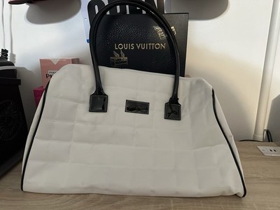 Givenchy Parfums Designer White/Black Quilted Weekender Duffle Travel Bag EUC