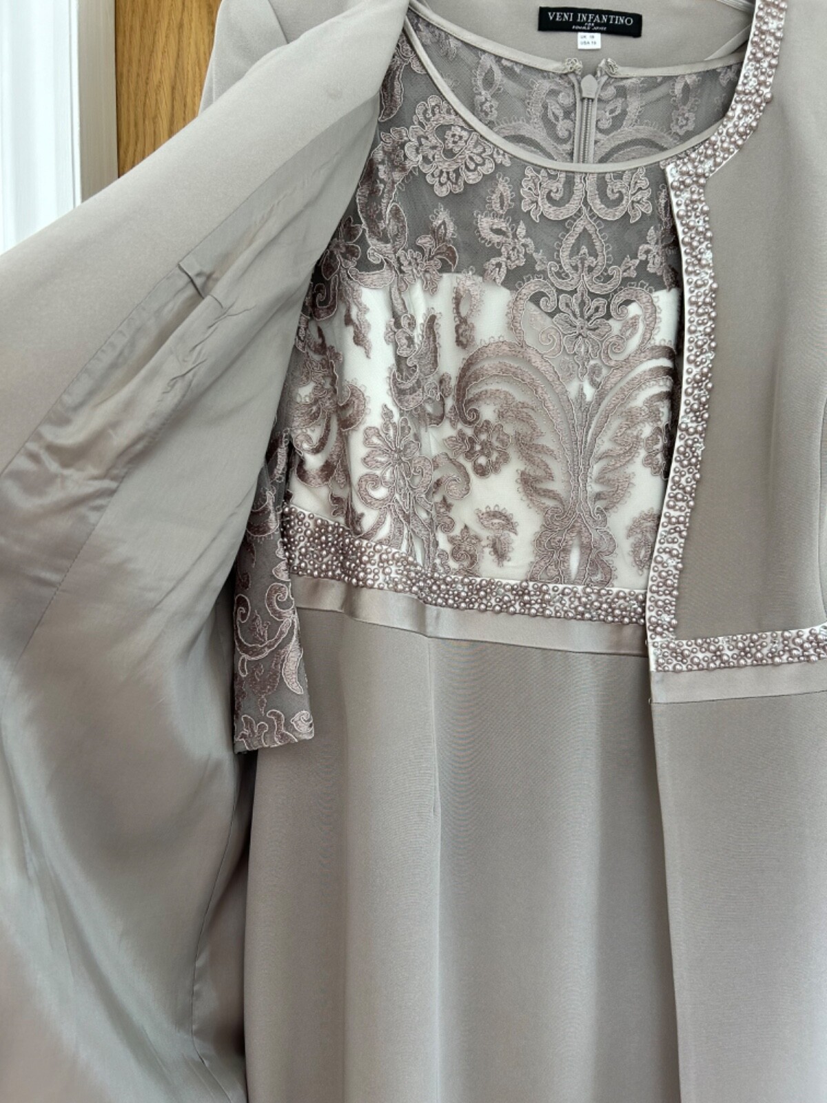 Mother of the bride outfit image 7