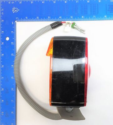 VOLVO Truck Turn Signal Amber/Red Light Assembly 3969635 NOS