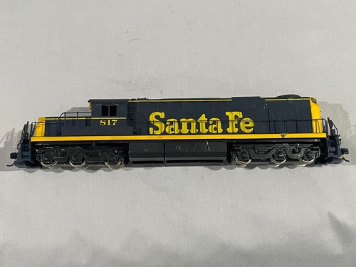 KMT MESSING SANTA FE LOK #817 - HO SCALE
