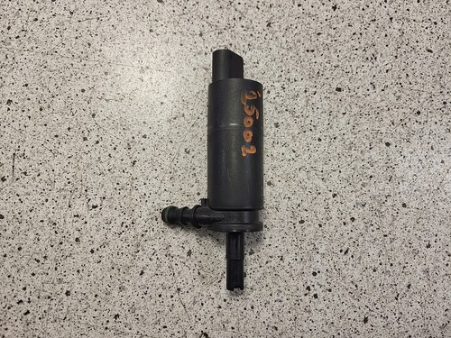 BMW E39 523i, Waschpumpe Scheinwerferwaschanlage, 67128377430