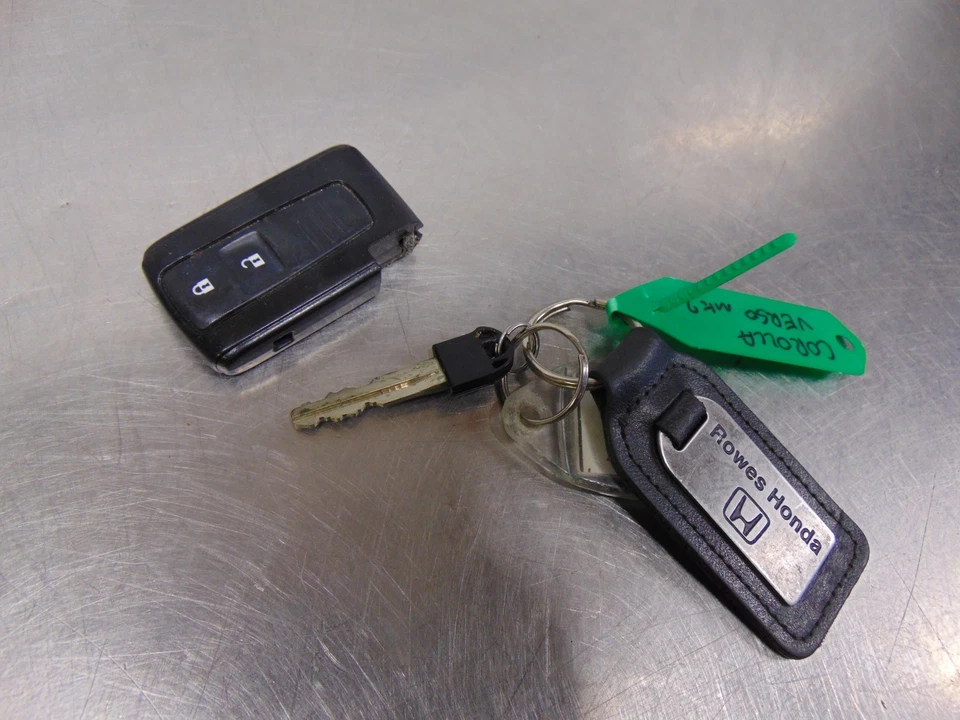Toyota Corolla 1x Key 03-09 Verso MK2 Key reader - Image 4 of 4