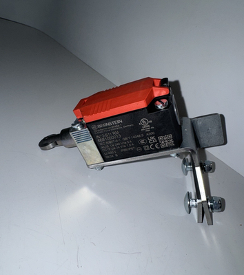 BERNSTEIN, IN73-S11RM, IP67, LIMIT SWITCH, 6081000013. * FREE