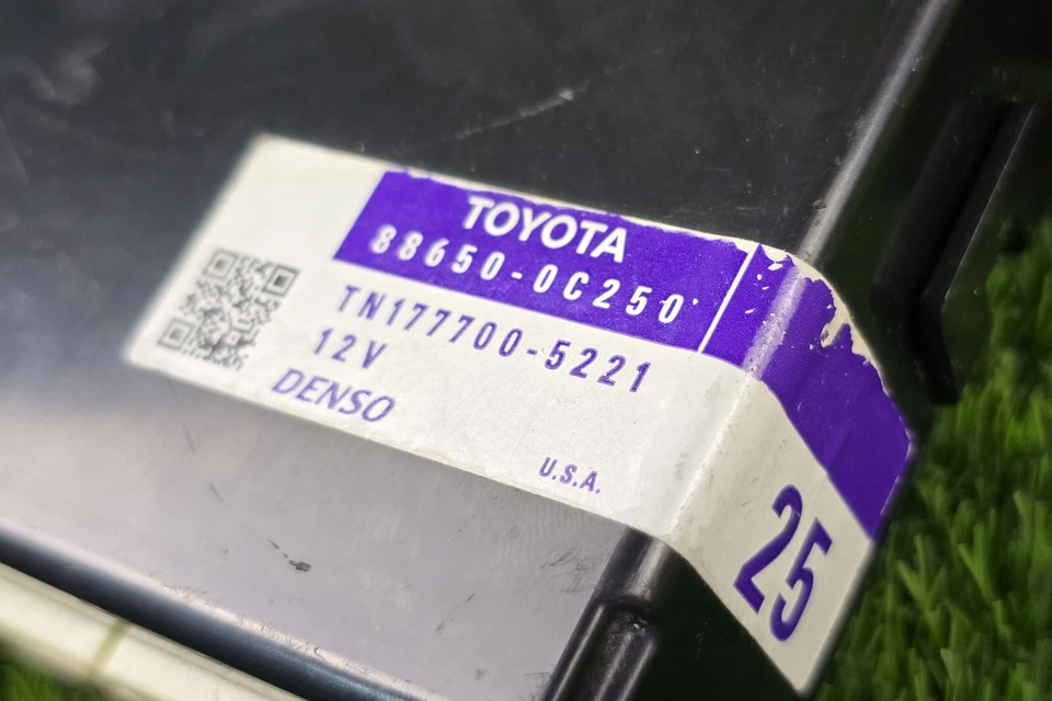 Módulo amplificador aire acondicionado Toyota Tundra 2011-2013 88650-0C250 OEM usado Foto 2 de 4