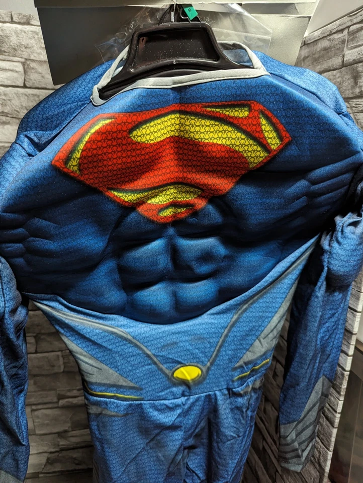 Rubíes Niños Niño Superman Hombre de Acero Deluxe Músculo Halloween Disfraz Talla M Foto 4 de 4