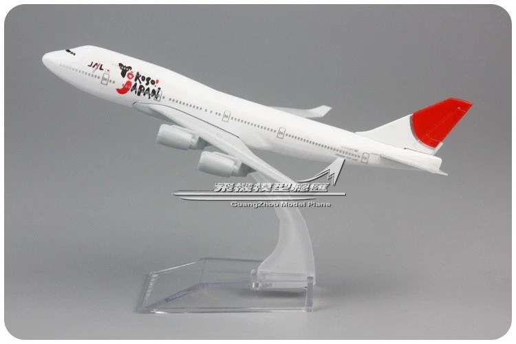 貴重品!日本航空機 JALジャル BOEING 747-400 1/100模型 貴重品!日本航空機 JALジャル BOEING 747-400 1/100模型