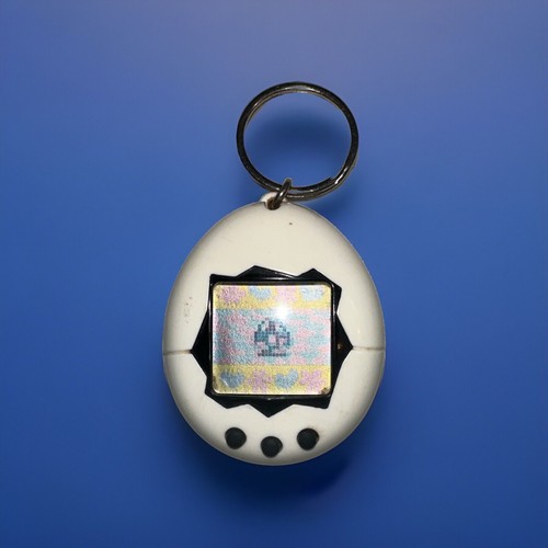 1997 Bandai Tamagotchi Pet Original Generation 1 White Black Buttons New Battery