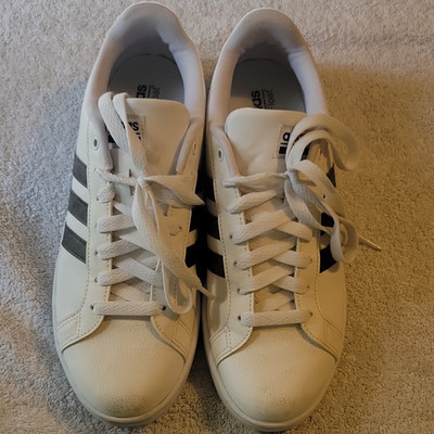 adidas Cloudfoam Advantage Men's Low Top Lace Up Sneakers White/Black AW4287
