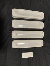 Wireless Led Light Powered By 6AA Batteries Mount Anywhere.. Set Of 4 W/ Rmt