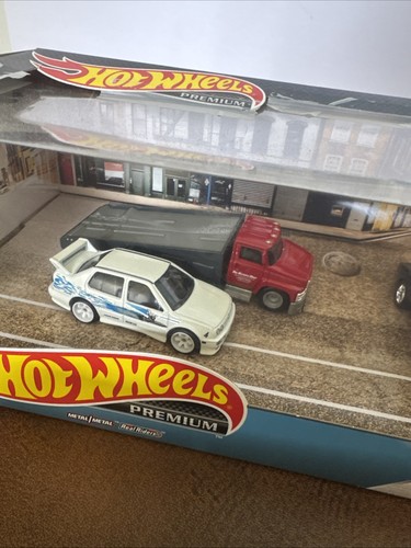 Rare! 2020 Hot Wheels Premium Collectors Set 4 cars FAST FURIOUS TOYOTA CHARGER - Picture 3 of 7