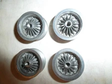 Dynamic #600 "Sport" Wheels 5-40 thread - loose NOS - 2 PAIR! THAT'S FOUR WHEELS