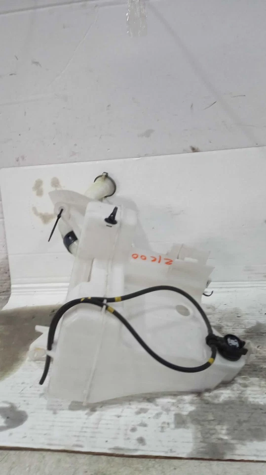 2015 Nissan Murano Washer Fluid Reservoir OEM White 289105AA0A 81K Miles Foto 2 de 4