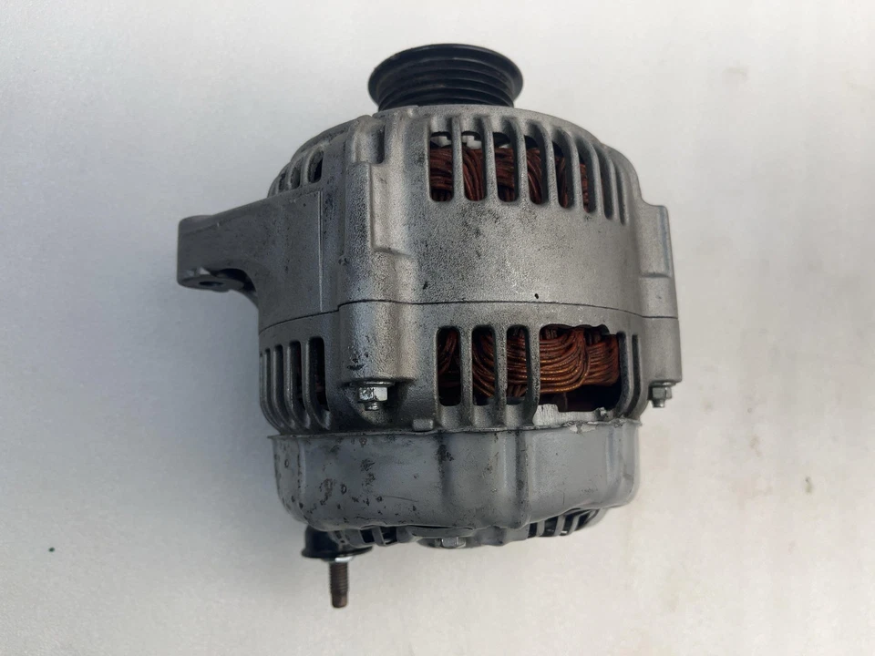 Alternador Jaguar S-Type 2000-2003 - 8 cilindros 4,0 L OEM XR86934 Foto 4 de 4