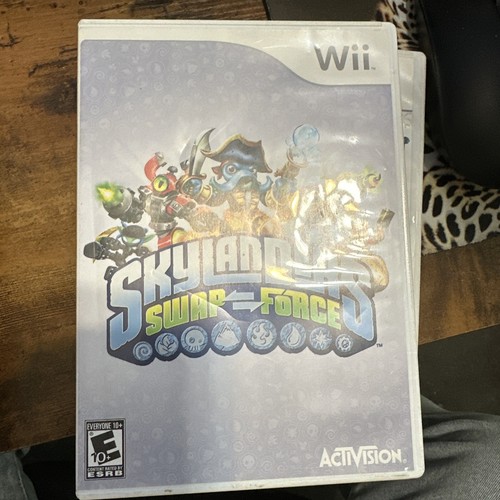 5 Total Skylanders X 3, 30 Winter Fun & NBA 2K11 Jordan Wii Game, Case & Manual! - Picture 8 of 17