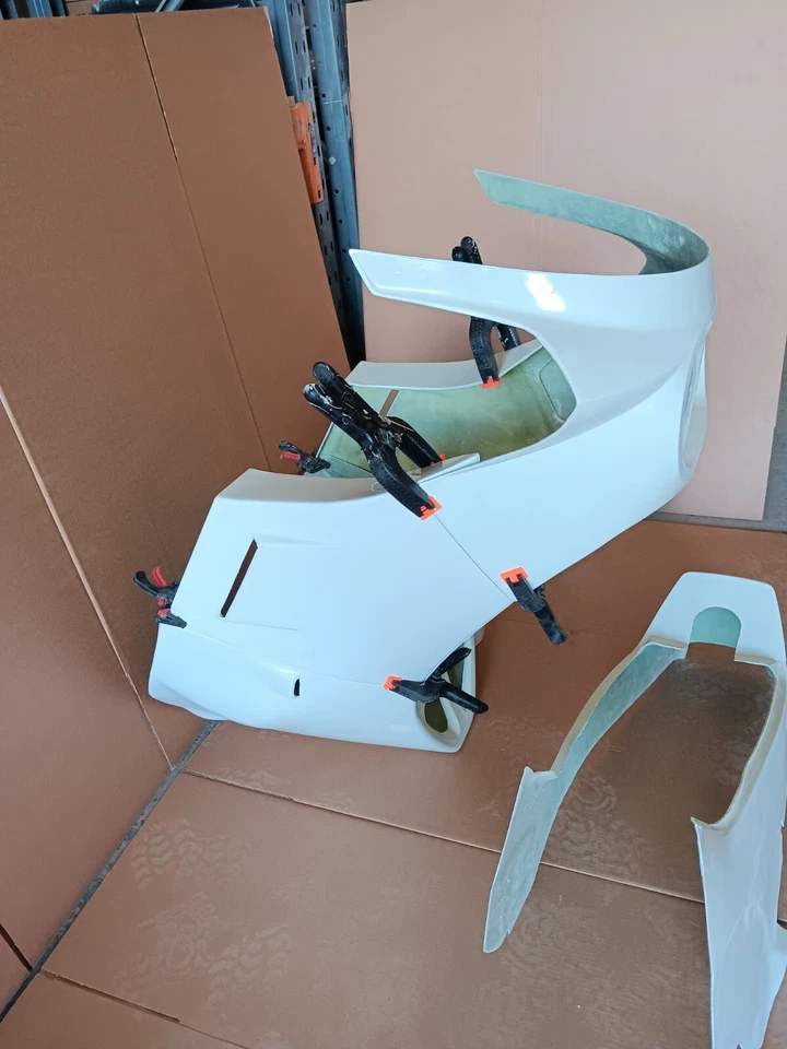 Suzuki GSXR 1100 GSX-R1100 Twin Headlight 1986/87 Fairings Set Fiberglass New - Image 4 of 4