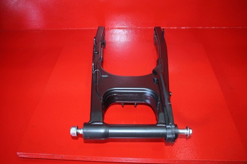 15-18 HONDA CB300F REAR SWINGARM BACK SUSPENSION SWING ARM - Picture 3 of 9