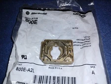 ALLEN BRADLEY 800E-A2L CONTACT MOUNTING LATCH FOR PUSHBUTTON SWITCH