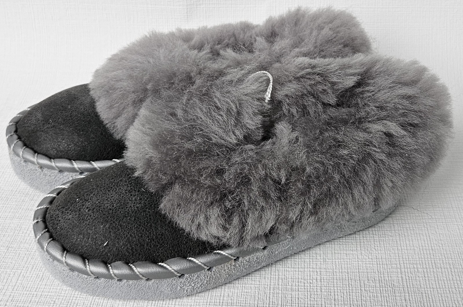 APL PELLICCIA DI AGNELLO PANTOFOLE CALDE taglia 31 NUOVE pelle di pecora pelle fatte a mano grigie (7g.23)