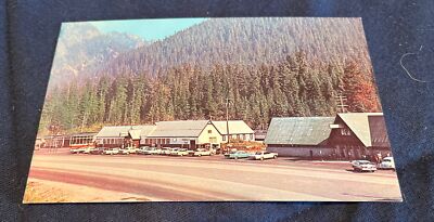 The Summit Inn Snoqualmie Pass Washington Classic Cars  Vintage Postcard 1964 UP