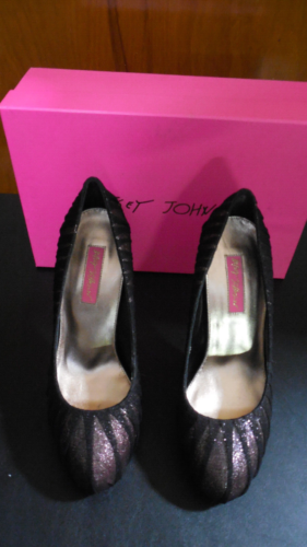 Chaussures Betsey Johnson talons noir / argent paillettes / rose H4395 - Taille 7 - Neuf dans sa boîte - Photo 1 sur 5