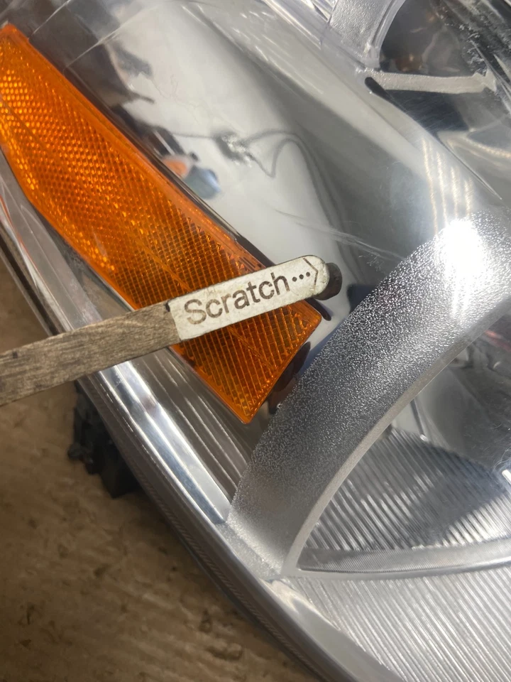 Faro pasajero derecho Nissan Versa 2008 a 2012 lado derecho DEPO R0978 DW Foto 4 de 4