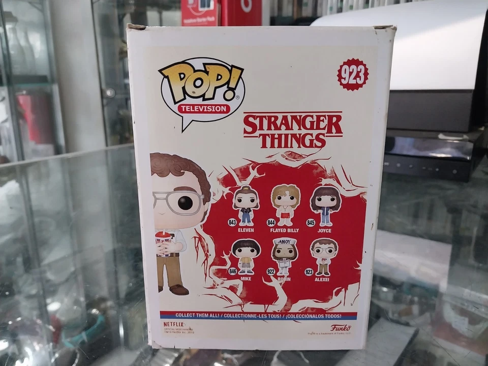 Funko Pop! TELEVISIÓN: Stranger Things - Figura Vinilo Alexei #923 CAJA DAÑADA Foto 3 de 4