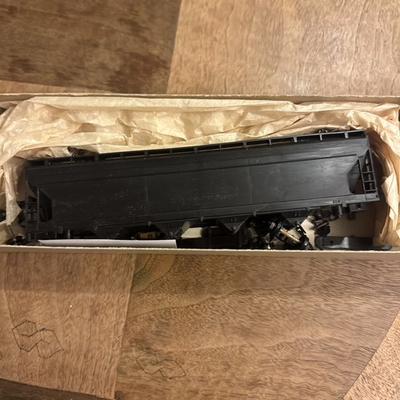 #ad #ad Athearn #1900 ACF 55#x27; Centerflow covered Hopper car Undecorated Black $11.00