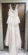 Aura Bridal BG1006 Ivory Lace Sleeveless Ball Gown Wedding Dress V-Neck Size 12