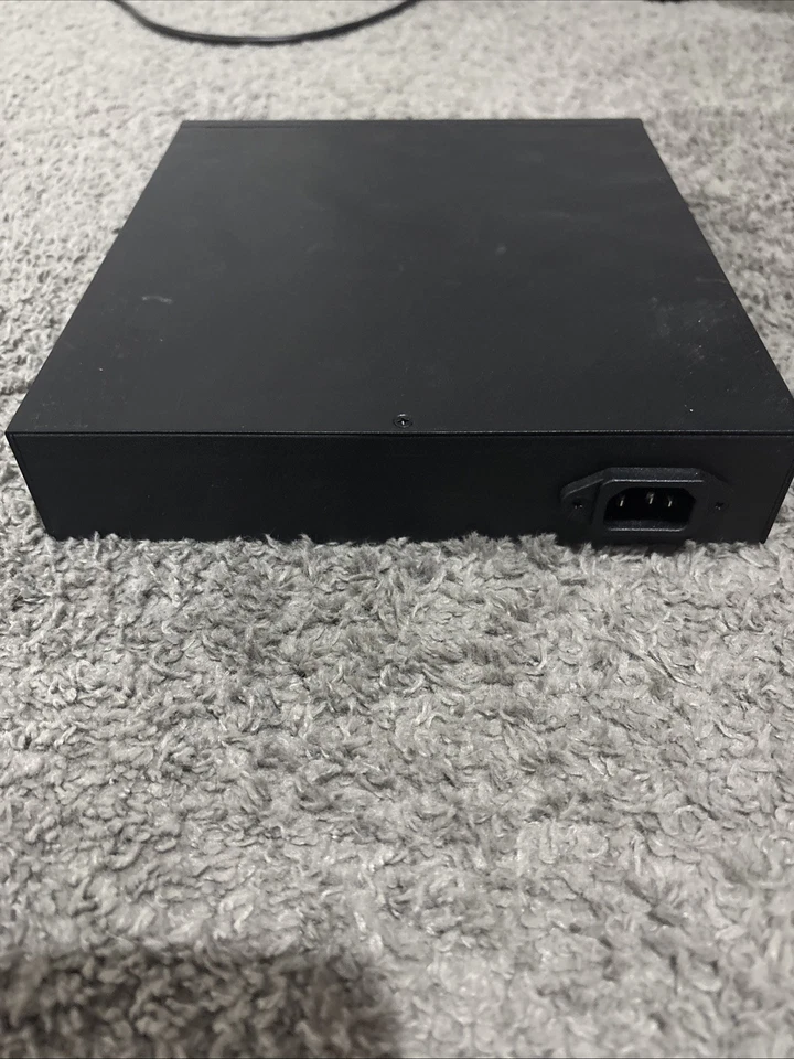 Luxul XMS-1208P 12-Port/8 PoE+/SFP Gigabit Managed Switch Black - Image 2 of 4