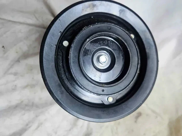 Compresor de aire acondicionado con embrague para Mitsubishi Eclipse Plymouth Toyota 8831035240 Foto 2 de 4